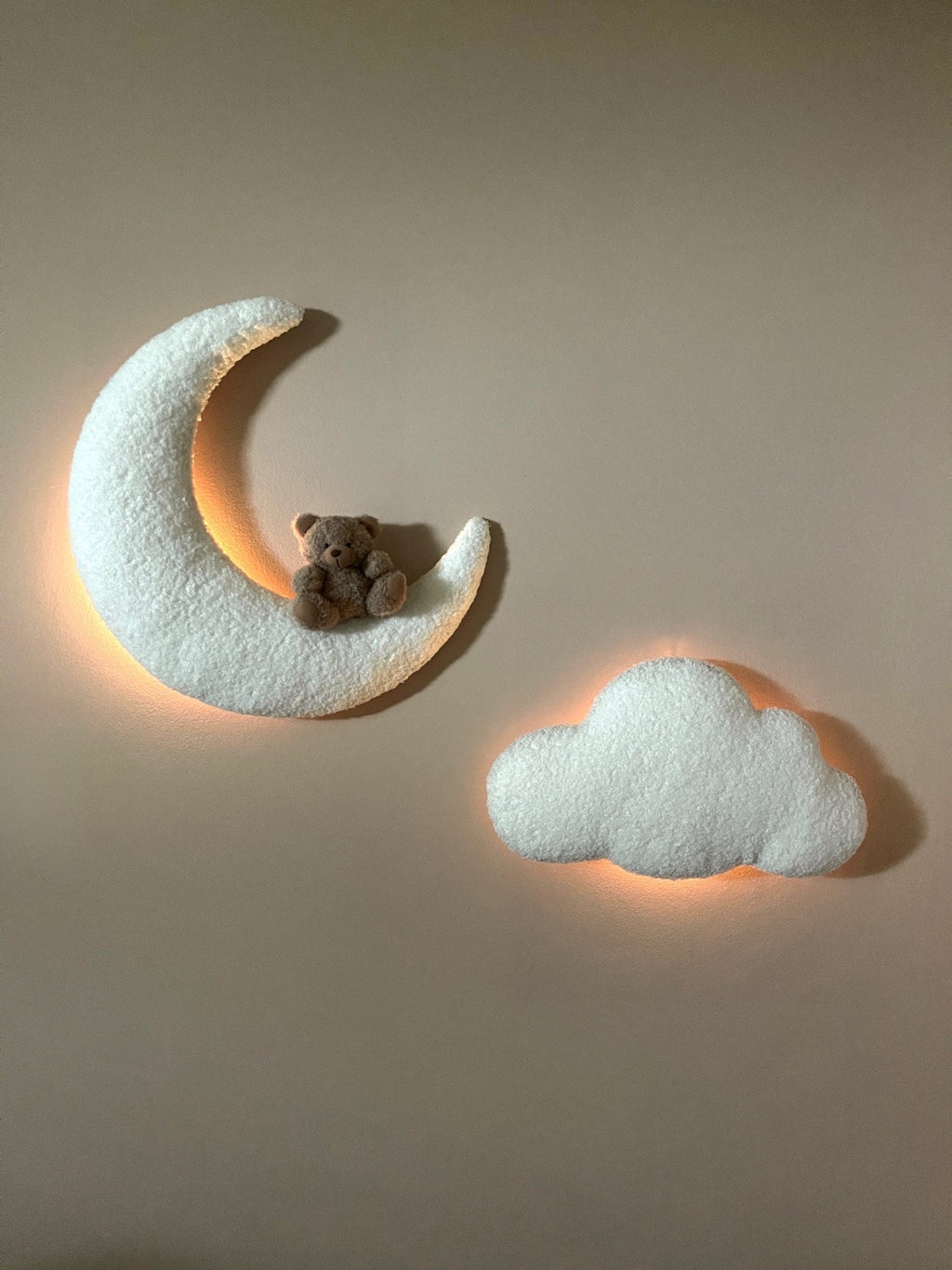 Moonlight Dreama - Mond & Wolken Lichtset - LumiLights Estd. 2026 - With LED light