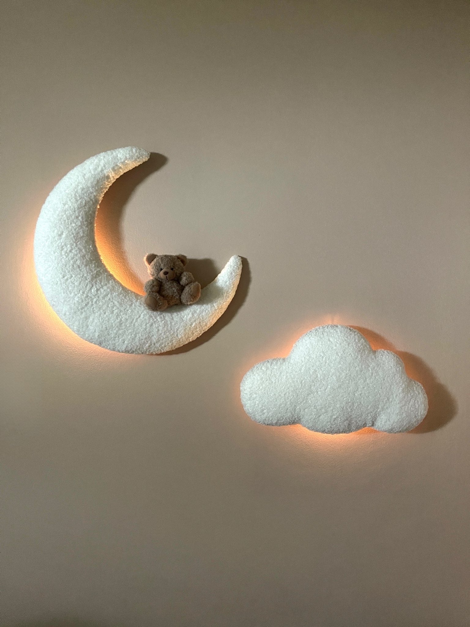 Moonlight Dreama - Mond & Wolken Lichtset - LumiLights Estd. 2026 - With LED light